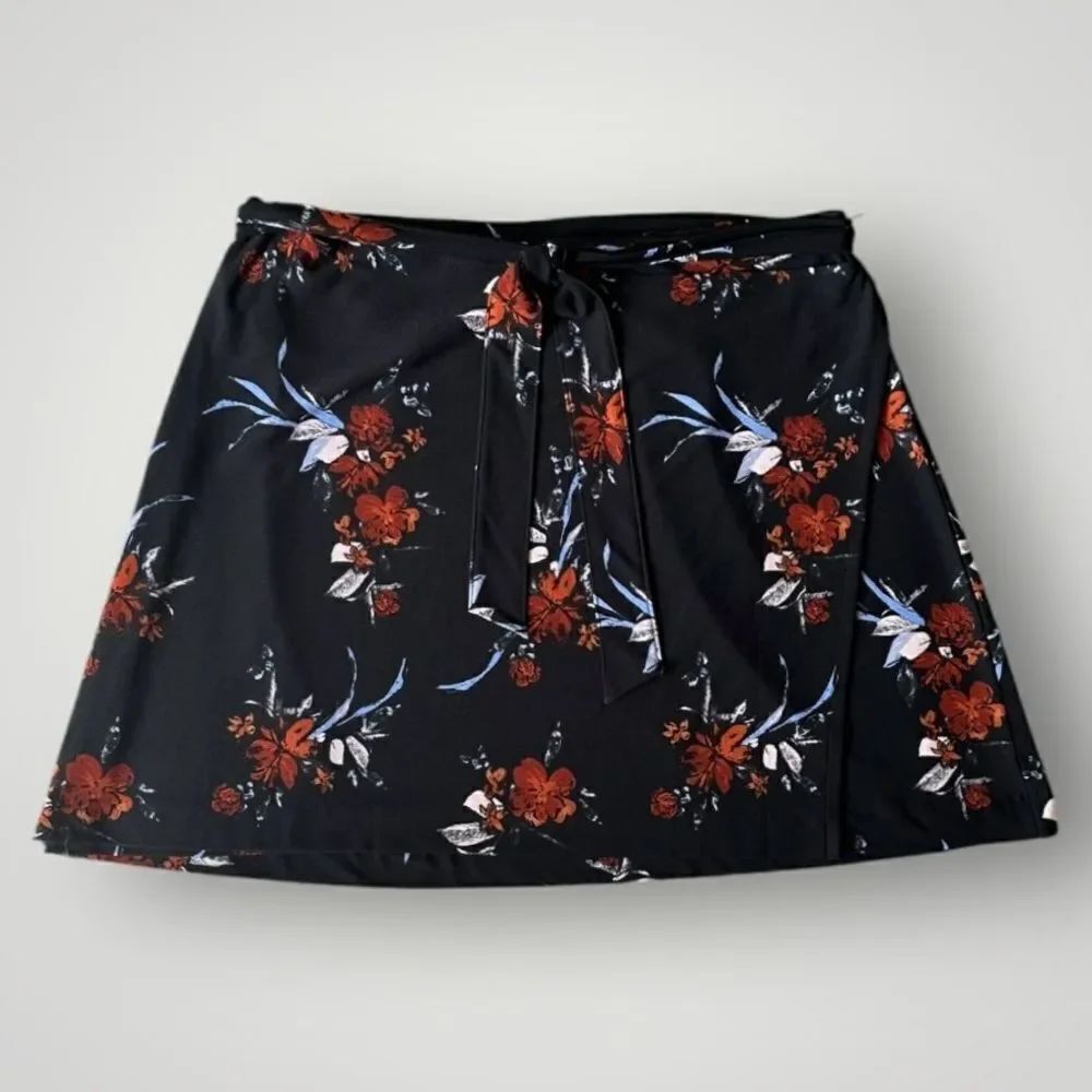 🎉5 for $45🎉Lysse Wrap Skirt Floral Women Size 2X